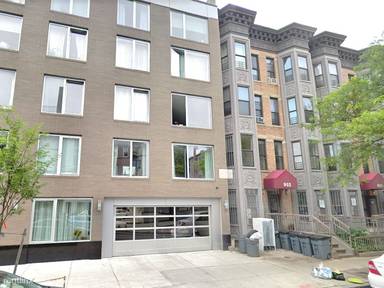 Main picture of 952 Bergen St