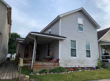 Main picture of 232 W 5th Ave