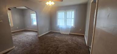 Main picture of 1312 E Olive St