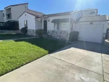 Main picture of 1069 Sapphire St