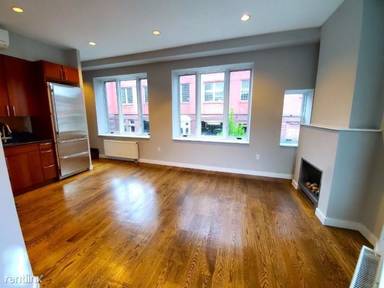 Main picture of 181 W 10th St
