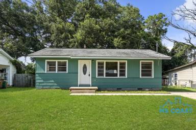 Main picture of 2050 North Dr