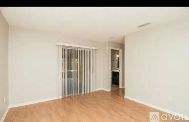 Main picture of 124 Sunset Dr