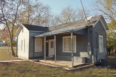 Main picture of 510 W Jefferson St