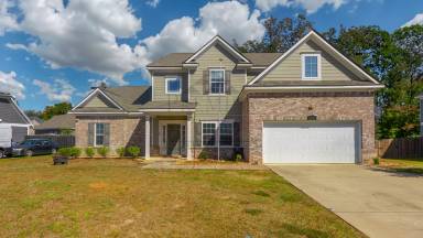 Main picture of 7830 Woodland Ridge Dr