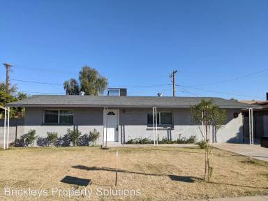 Main picture of 2929 S Albert Ave