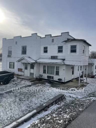 Main picture of 220 N Main St