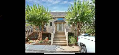 Main picture of 14520 Waterside Dr
