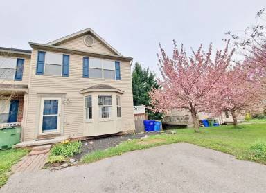 Main picture of 15 Sara Ln