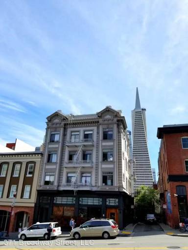 Main picture of 371 Broadway