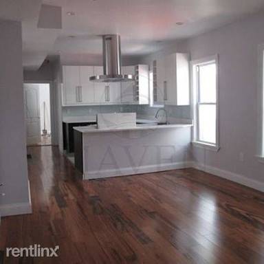 Main picture of 45 Orchard St