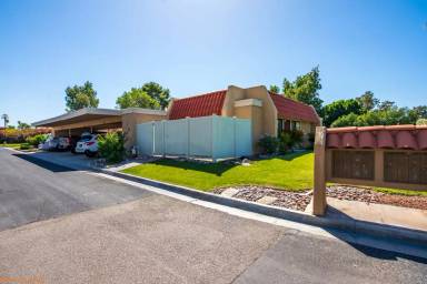 Main picture of 69746 Encanto Ct