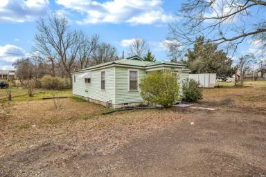 Main picture of 219 Old Bryan Rd