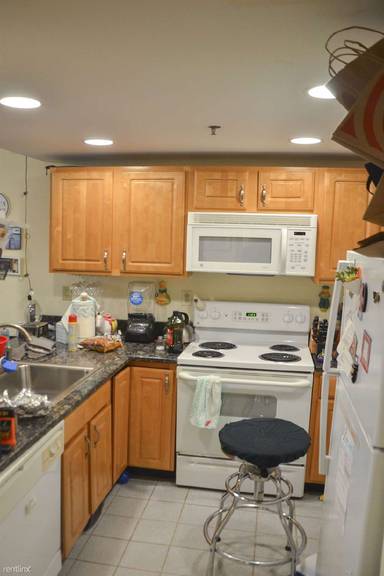 Main picture of 66 Queensberry St