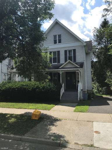 Main picture of 83 Leroy St