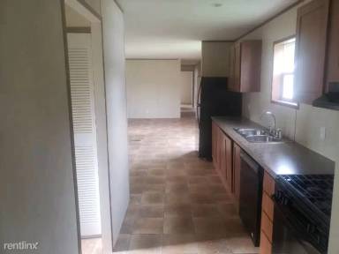 Main picture of 809 Georgina Dr