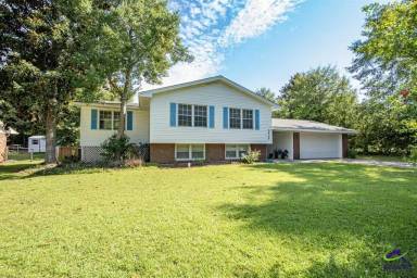 Main picture of 1405 Cambridge Rd