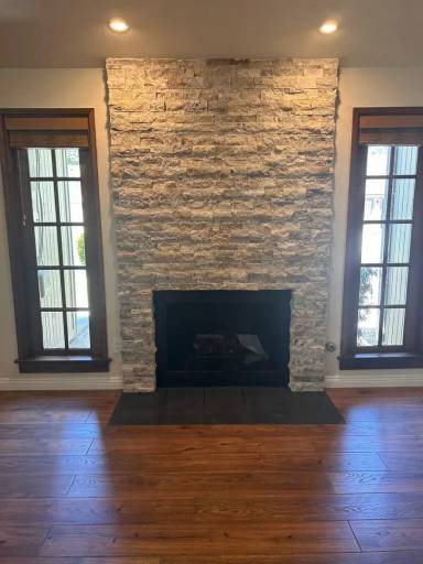 Main picture of 2526 E Tulare Ave
