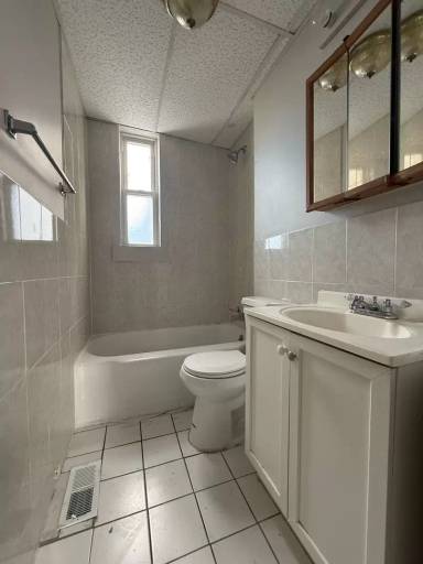 Main picture of 2919 S Quinn St