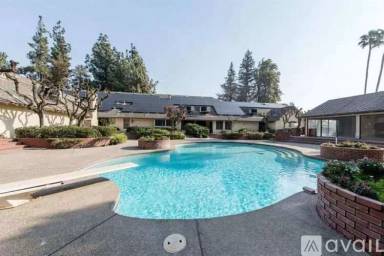 Main picture of 561 N De Wolf Ave