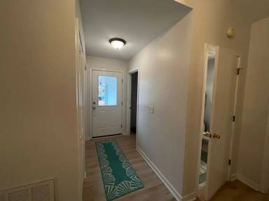 Main picture of 1213 Bayside Cir W