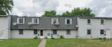Main picture of 233 26th Ave NE
