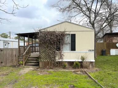 Main picture of 13235 Enchanted Ct