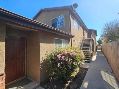Main picture of 343 W 12th St