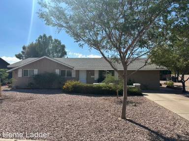 Main picture of 1901 E Palmcroft Dr