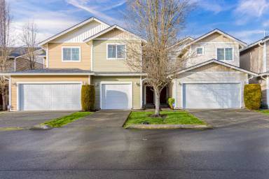 Main picture of 1421 52nd St NE