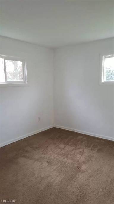 Main picture of 108 Dunkirk St SE