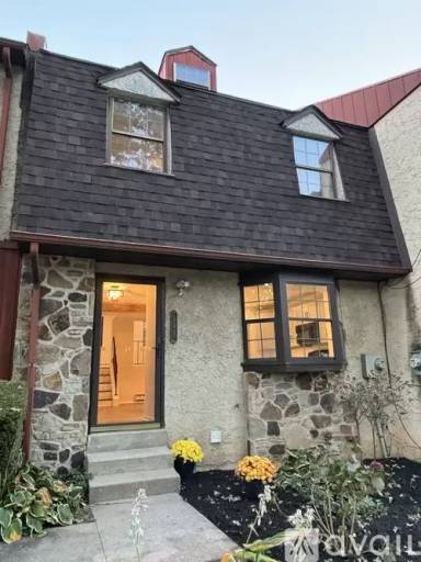 Main picture of 197 Stirling Ct
