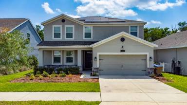 Main picture of 2361 Crescent Moon St