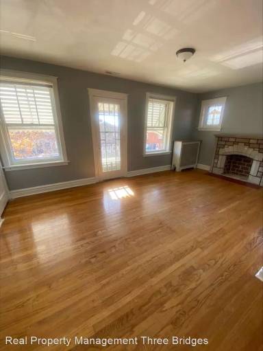 Main picture of 3651 Winnebago St