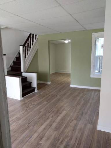 Main picture of 5560 Chancellor St