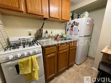 Main picture of 1118 Commonwealth Ave