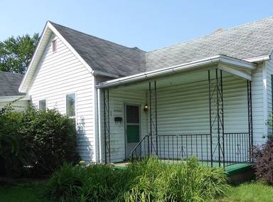 Main picture of 2405 Locust St