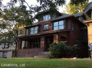 Main picture of 176 E 15th Ave