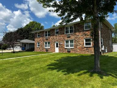 Main picture of 1240 Apache Ave