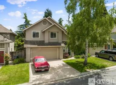 Main picture of 30 Silver Birch Ln