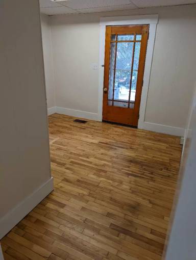 Main picture of 8 Eastern Avenue