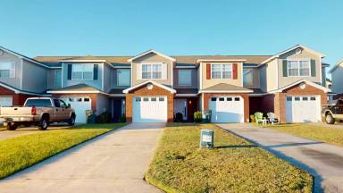 Main picture of 103 Wakefield Way