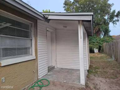 Main picture of 8713 N 12th St