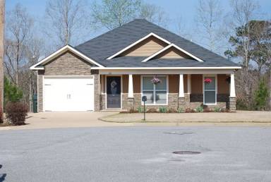 Main picture of 101 Southridge Ct