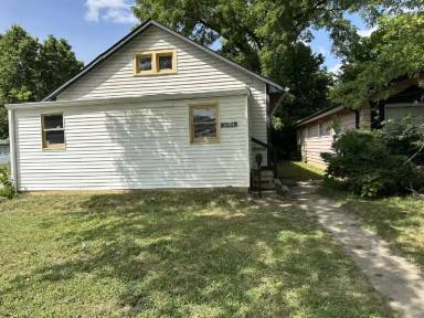 Main picture of 3104 N Harding St