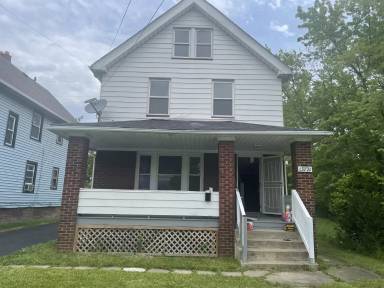 Main picture of 13721 Caine Ave