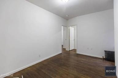 Main picture of 86 East 4th St