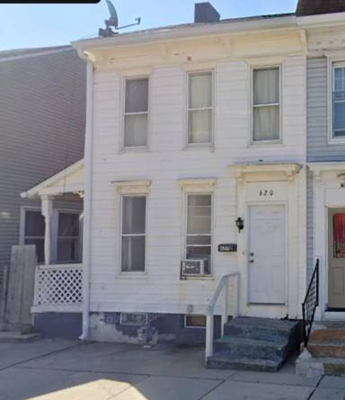 Main picture of 614 Company St