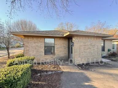 Main picture of 118 Maple St