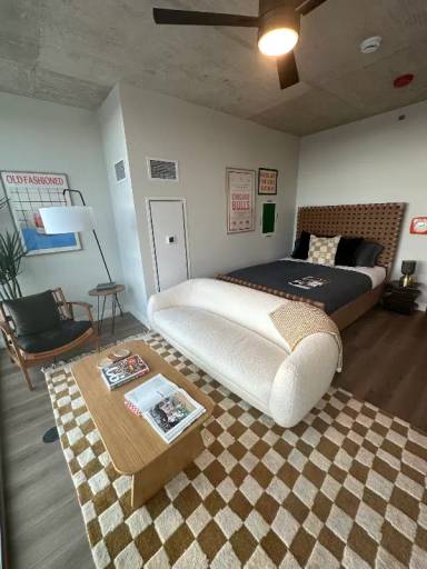 Main picture of 315 N May St